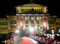 كل عام يتم منح جائزة الإعلام في حفل كبير في برلين