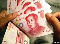 100 Yuan bank notes
