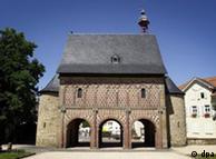 Монастырь в Лорше, один из старейших архитектурных памятников в Германии