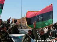 حرکت نظامیان مخالف قذافی به سوی طرابلس