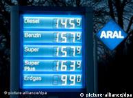 Aral fuel price board