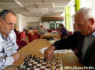 Ηλικιωμένοι παίζουν σκάκι