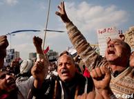 به‌رغم برگزاری نخستین مرحله انتخابات مصر، اعتراضات در میدان تحریر قاهره ادامه دارد
