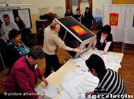 Ballot boxes are emptied in Russia to count votes
