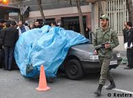 بامداد چهارشنبه (۲۱ دی/۱۱ ژانویه)، مصطفی احمدی روشن، کارشناس ایرانی، بر اثر انفجار یک بمب در تهران کشته شد