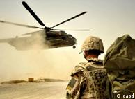 در حال حاضر حدود 500 هزار نیروی نظامی خارجی و داخلی در افغانستان حضور دارند.