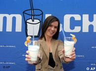 La patinadora Katarina Witt promueve el consumo de lácteos.