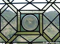 Средневековые окна со стеклами 