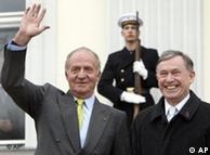 Un rey simpático: Juan Carlos I. (izq) junto al presidente alemán, Horst Köhler.