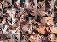 Actualmente, muchas personas en el mundo disponen de un teléfono móvil.