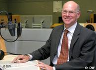 Lammert at DW's headquarters in Bonn