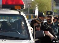 کنترل حجاب زنان در خیابان و بازداشت بخاطر «بدحجابی»
