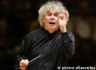 Sir Simon Rattle conducts Berlin Philharmonic  
