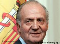 Juan Carlos I se ve obligado a defender la labor de la monarquía española.