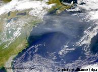 Satellite picture of the North American east coast and the Atlantic Ocean
