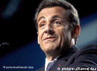 Nicolas Sarkozy: quiere volar con Gordon Brown a Darfur.
