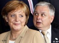 Hay que recordar las tensiones provocadas por los hermanos Kaczynski en Polonia, que salvó Merkel de manera elegante.  