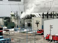 Central nuclear de Krümmel: Incendio en un generador eléctrico ubicado fuera del reactor.