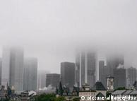 Ομίχλη στους ουρανοξύστες της Φρανκφούρτης