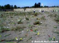 گورستان خاوران که در آن پیکر بسیاری از زندانیان سیاسی اعدام‌شده در تابستان ۱۳۶۷ خاک شده است