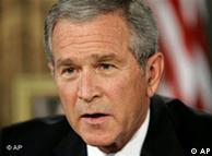جرج بوش، رئیس‌جمهور آمریکایی در سخنرانی تلویزیونی خود از کاهش نیروهای آمریکا در عراق سخن می‌گوید 