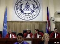 红色高棉案国际法庭，摄于2007年12月