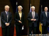 Los ministros Padoa-Schioppa, Lagarde, Darling y Steinbrück (izq-dcha) en París.