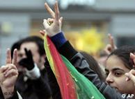 Περισσότερα δικαιώματα για τους Κούρδους