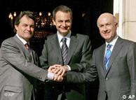 Zapatero con los dirigentes de CiU Mas (izq.) y Duran i Lleida.