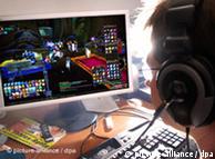 Los adictos a los juegos de ordenador pasan de ocho a diez horas diarias delante de la pantalla. 