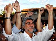 Ο επίσκοπος των φτωχών Φερνάντο Λούγο - νικητής των προεδρικών εκλογών στην Παραγουάη