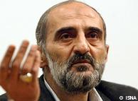 حسین شریعتمداری، مدیر مسئول و نماینده رهبر جمهوری اسلامی در روزنامه کیهان 