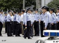 中国的警察执法问题一直受到关注(资料图片)