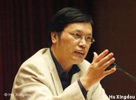 Sociologist 
Hu Xingdou says urbanization is needed, but should be more balanced