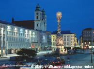 Linz's main square with the cathedral in the background