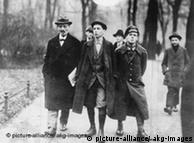 Imagen del político Karl Liebknecht durante un paseo por el Tiergarten, en 1918. 