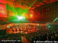 Mendelssohn-Lichtperformance in Leipzig
Foto: Waltraud Grubitzsch/ dpa