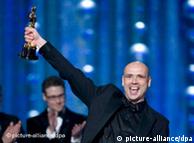 Jochen Alexander Freydank freut sich über den gewonnenen Oscar (Quelle: dpa)