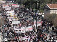 Thousands of demonstrators with banners