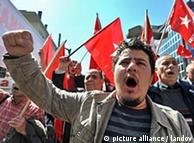 Τούρκοι διαδηλωτές κατά της επίσκεψης Ομπάμα