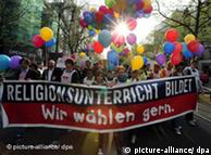 به رغم تظاهرات، موافقان اجباری شدن درس دین در مدارس برلین شکست خوردند
