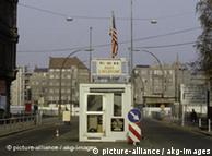 Posto de controle Checkpoint Charlie nos anos 1980