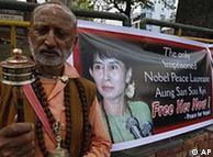 demonstration demanding release of Aung San Suu Kyi