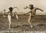 Titel: Gerhard Riebicke: Paar beim Ausdruckstanz, um 1930
copyright: Münchner Stadtmuseum