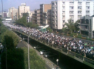 یک سال پیش، تظاهرات در تهران − این بحث مطرح است که آیا این صحنه به این زودی‌ها تکرارشدنی است
