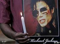 Michael Jackson son yolculuğuna uğurlanıyor 0,,4437930_1,00