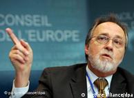 Ο ειδικός εισηγητής του Συμβουλίου της Ευρώπης Ντικ Μάρτι ισχυρίζεται ότι η ΕΕ, οι ΗΠΑ και ο ΟΗΕ ήταν ενήμεροι για τα εγκλήματα αυτά