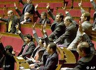 Το επίμαχο νομοσχέδιο έχει ήδη εγκριθεί από τη γαλλική Εθνοσυνέλευση.