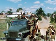 Angola viveu 27 anos de guerra civil, que destruiram as infraestruturas básicas 