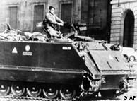 
25 de marzo de 1976, en Buenos Aires, un día después del golpe que derrocó a Isabel Perón y el comienzo de uno de los periodos más negros de la historia argentina.
